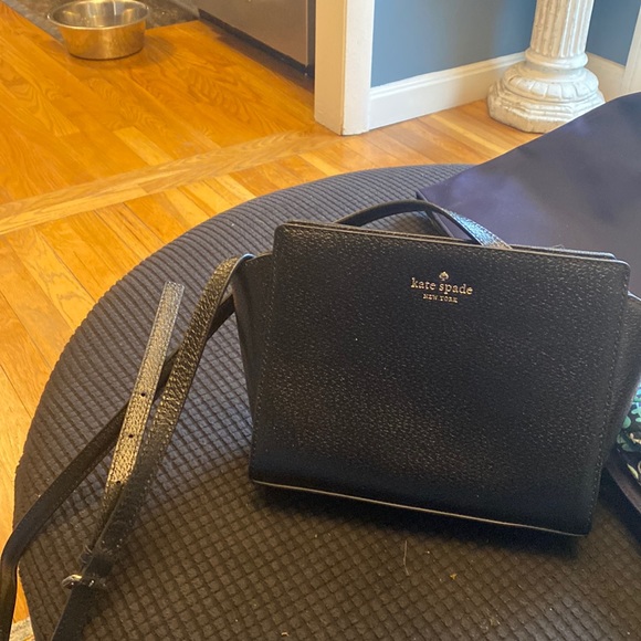Kate Spade black pebble leather cross body - Picture 1 of 2